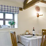 Curlew Barn *