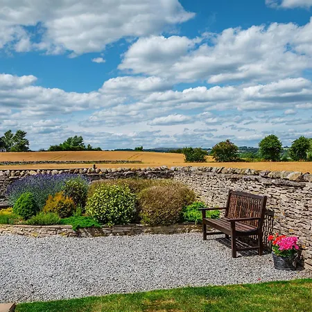 Curlew Barn *